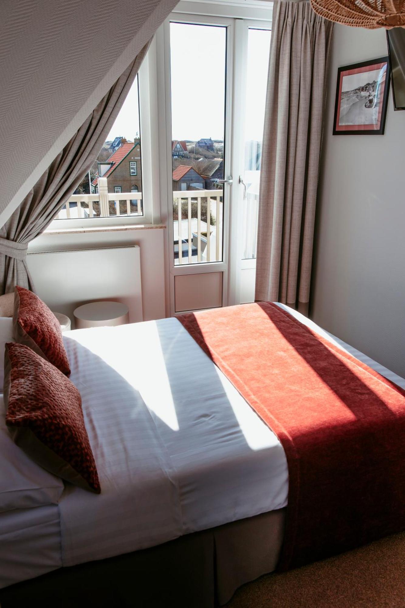 Hotel Victoria Bergen aan Zee Room photo
